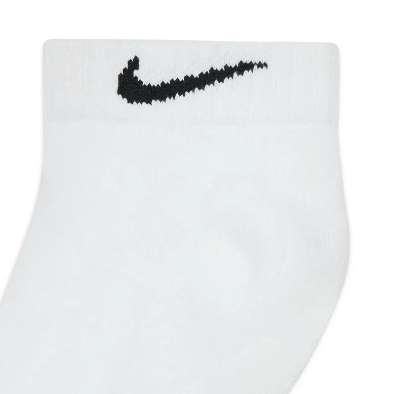 Nike Unisex Everyday Cushioned Training Low Socks (3 Pairs)
